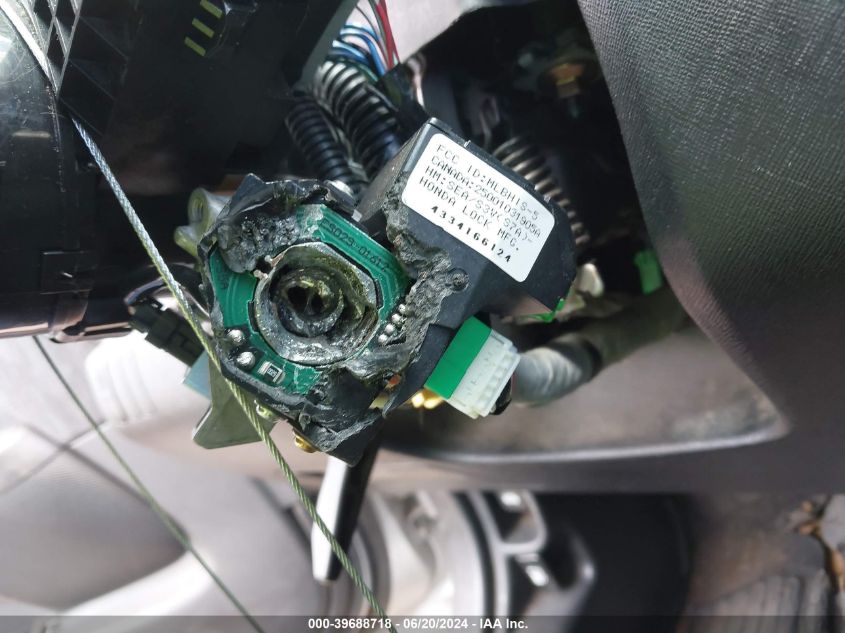 2004 Honda Cr-V Lx VIN: JHLRD78514C044164 Lot: 39688718