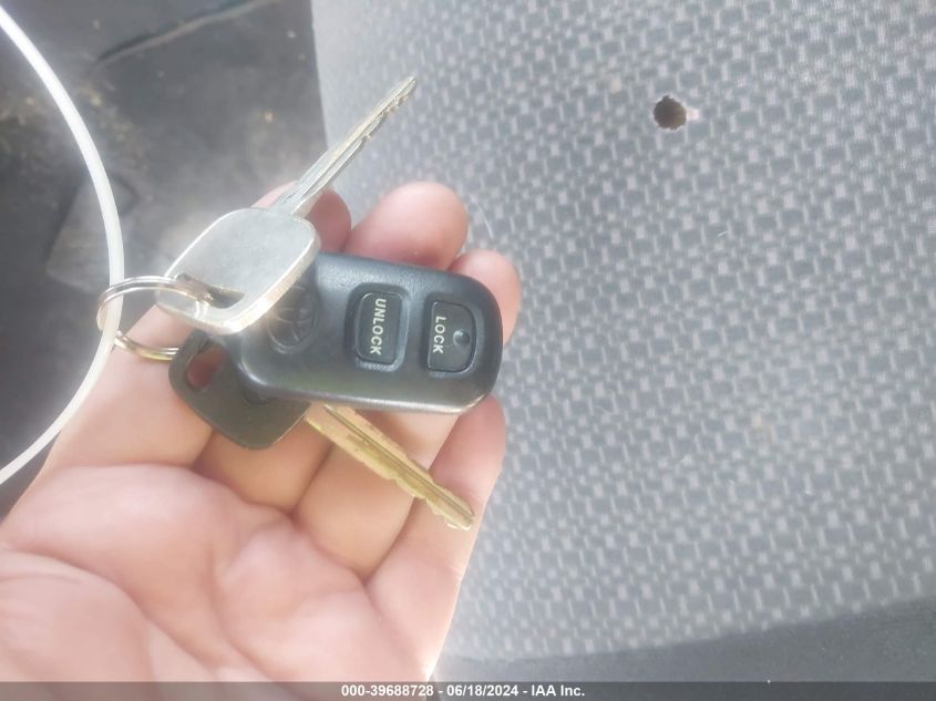 2004 Toyota Corolla S VIN: 1NXBR32E54Z282512 Lot: 39688728