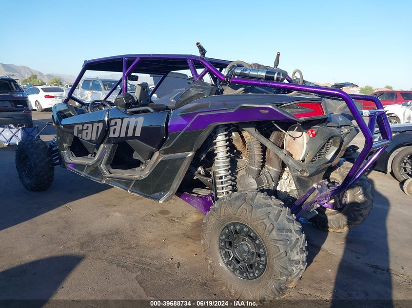VIN 3JBVNAW27HK000977 2017 CAN-AM MAVERICK X3 MAX X RS TURBO R