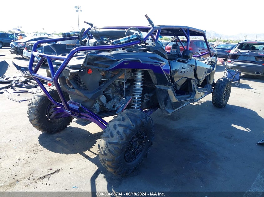 VIN 3JBVNAW27HK000977 2017 CAN-AM MAVERICK X3 MAX X RS TURBO R