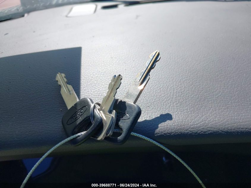 1999 Ford E-350 Super Duty Xl/Xlt VIN: 1FBSS31L9XHC33033 Lot: 39688771