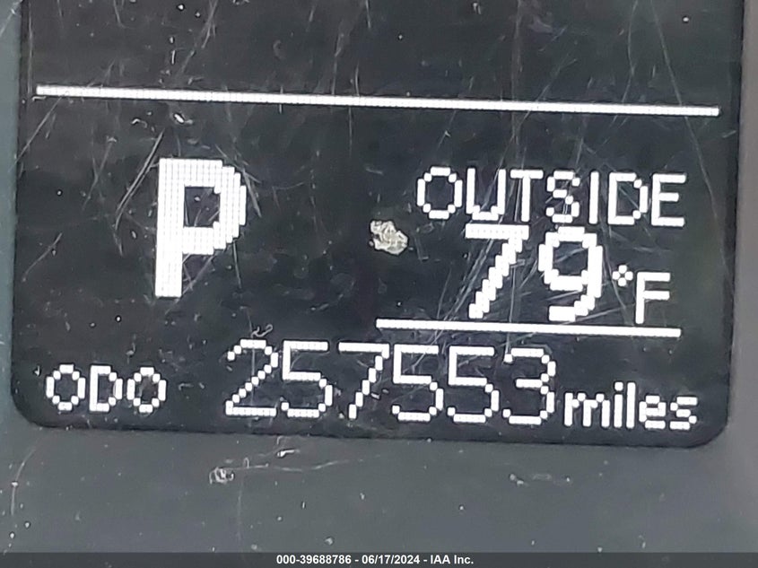 2017 Toyota Corolla Le VIN: 5YFBURHE2HP581147 Lot: 39688786