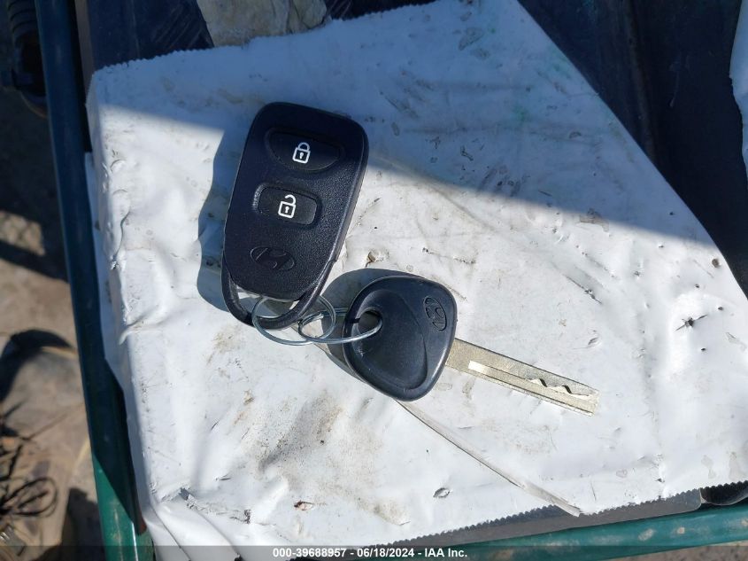 2015 Hyundai Accent Gs VIN: KMHCT5AE7FU226206 Lot: 39688957