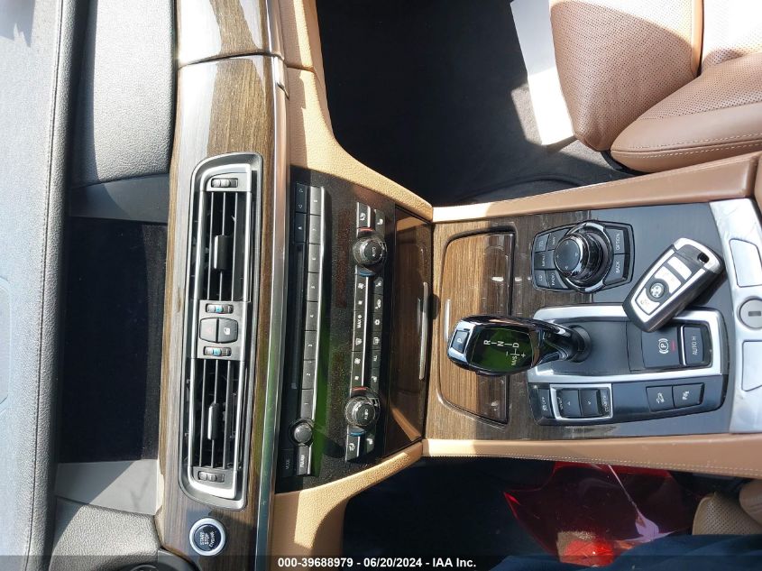 2011 BMW 750 Lxi VIN: WBAKC8C55BC432653 Lot: 39688979