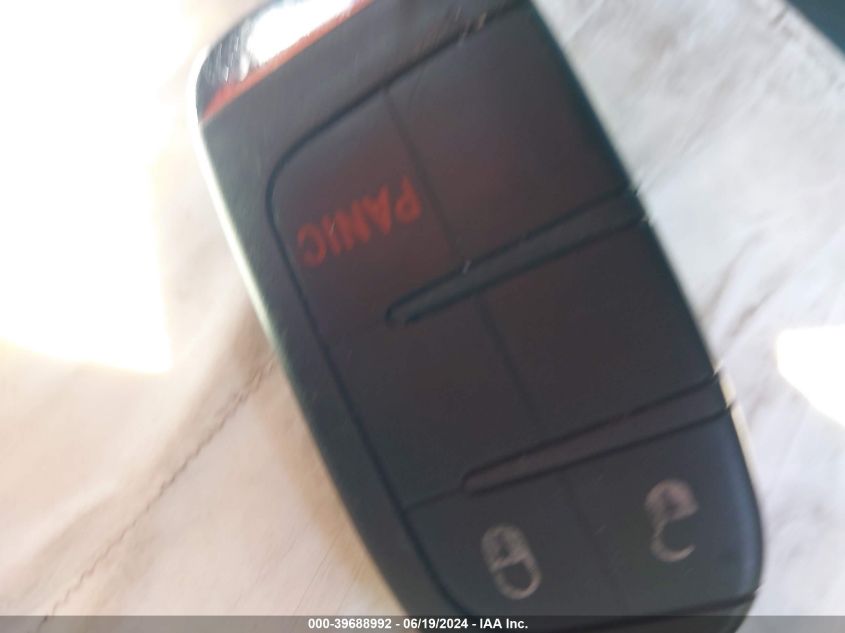 2018 Jeep Compass Latitude VIN: 3C4NJCBB5JT376779 Lot: 39688992