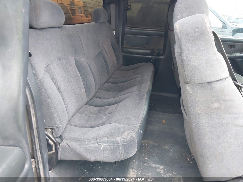 2000 Chevrolet Silverado 1500 Ls VIN: 1GCEC19TXYZ145120 Lot: 39689064