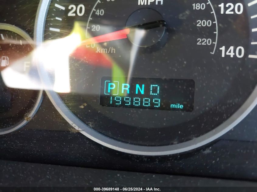 2005 Jeep Grand Cherokee Limited VIN: 1J4HR58205C532828 Lot: 39689148