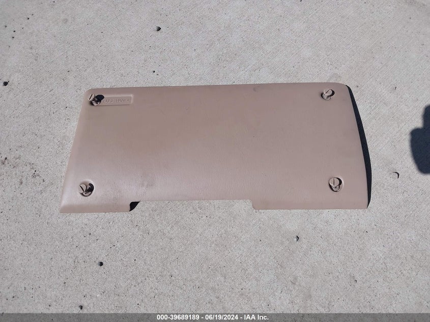 1999 Ford F250 Super Duty VIN: 1FTNX20S0XEB86439 Lot: 39689189