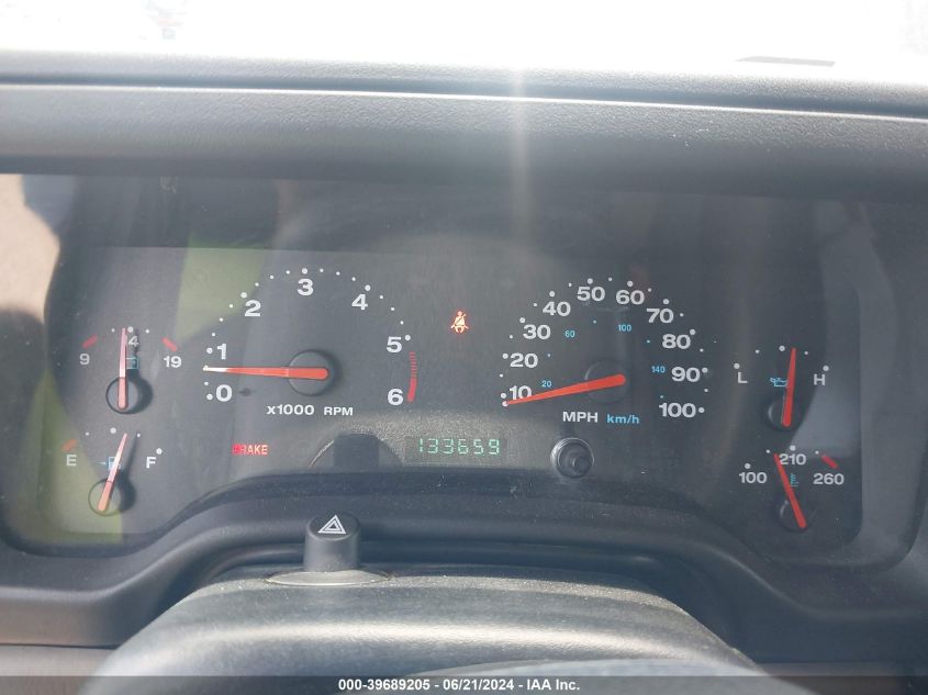 2003 Jeep Wrangler Sahara VIN: 1J4FA59S03P333989 Lot: 39689205