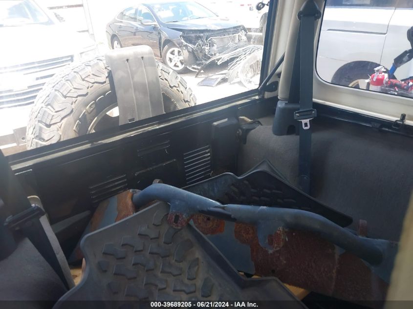 2003 Jeep Wrangler Sahara VIN: 1J4FA59S03P333989 Lot: 39689205