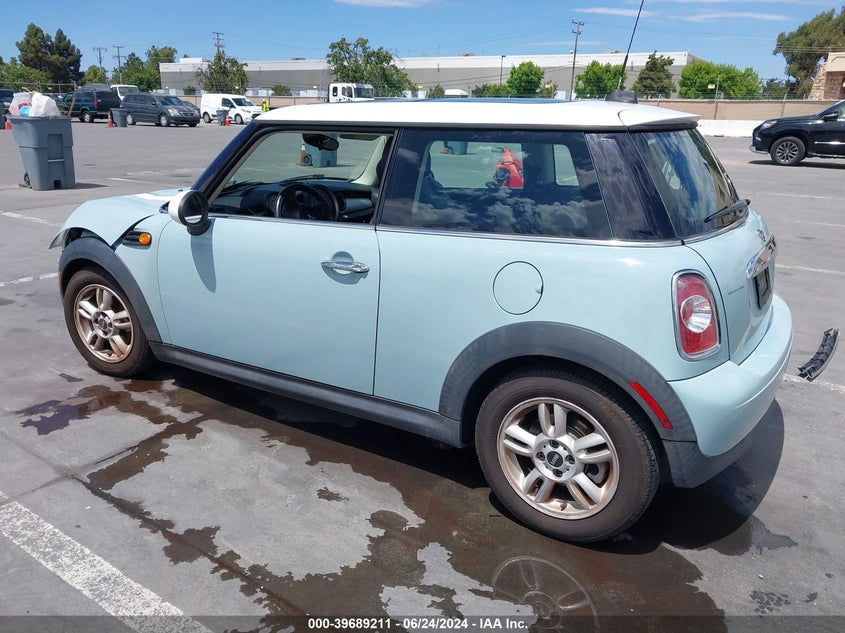 2013 Mini Hardtop Cooper VIN: WMWSU3C52DT547990 Lot: 39689211