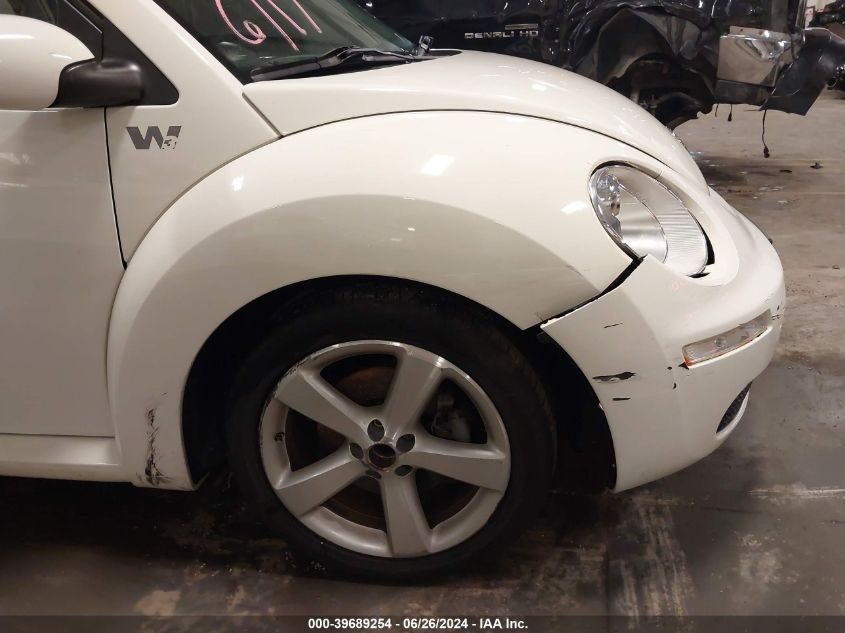 2008 Volkswagen New Beetle Black Tie Edition/Triple White VIN: 3VWFW31C58M511261 Lot: 39689254
