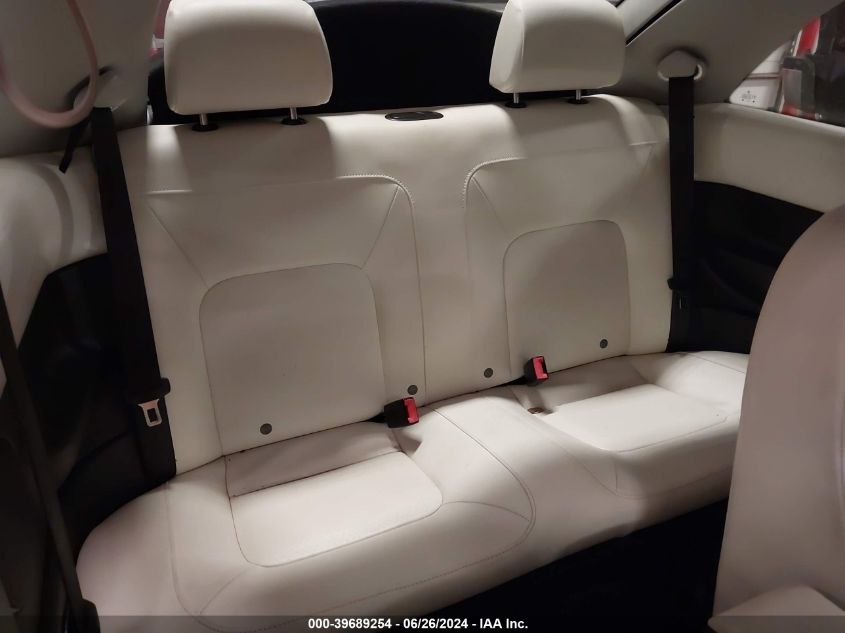 2008 Volkswagen New Beetle Black Tie Edition/Triple White VIN: 3VWFW31C58M511261 Lot: 39689254