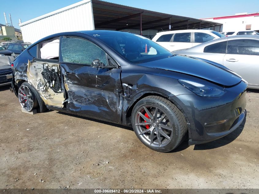 2024 Tesla Model Y Performance Dual Motor All-Wheel Drive VIN: 7SAYGDEF3RF068328 Lot: 39689412