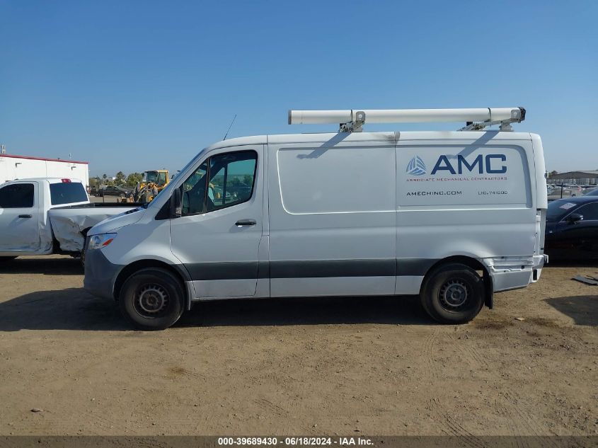 2019 Mercedes-Benz Sprinter 1500 High Roof I4/Standard Roof I4 VIN: WD4PE7ED6KT011421 Lot: 39689430