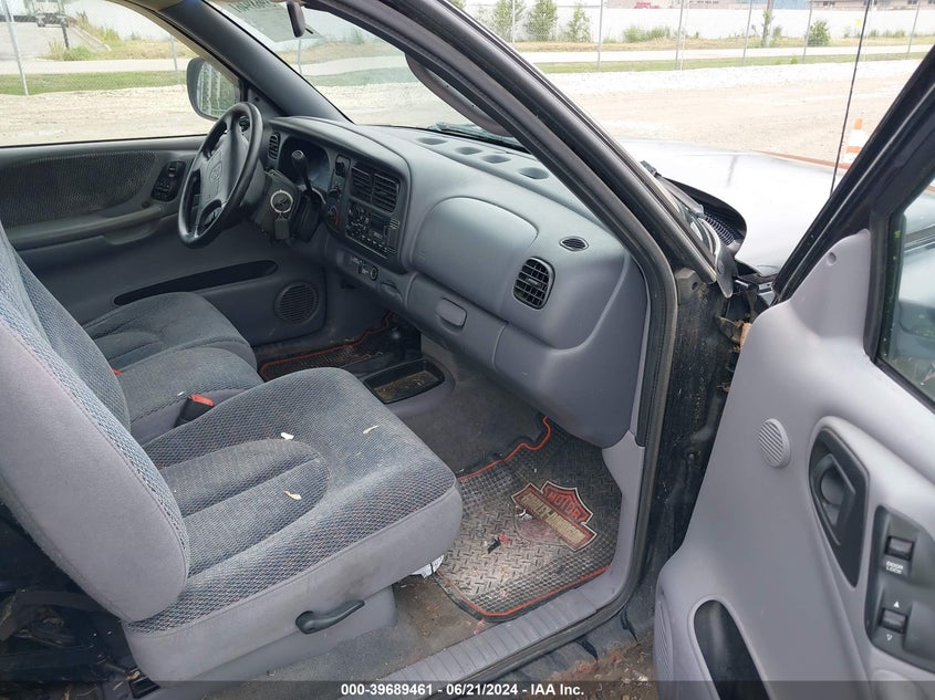 1998 Dodge Dakota Slt/Sport VIN: 1B7GG22Y2WS733463 Lot: 39689461