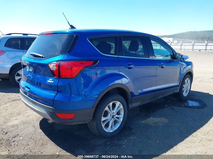 VIN 1FMCU9GD1KUC34542 2019 FORD ESCAPE SE