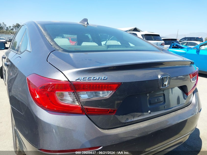 VIN 1HGCV1F17JA100615 2018 HONDA ACCORD LX