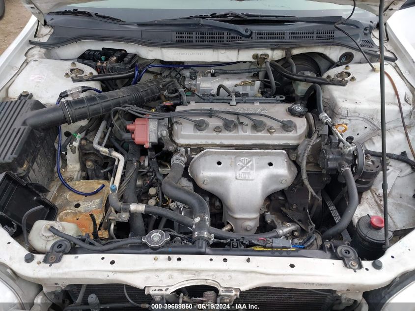 2000 Honda Accord Dx VIN: 1HGCF8649YA037186 Lot: 39689860