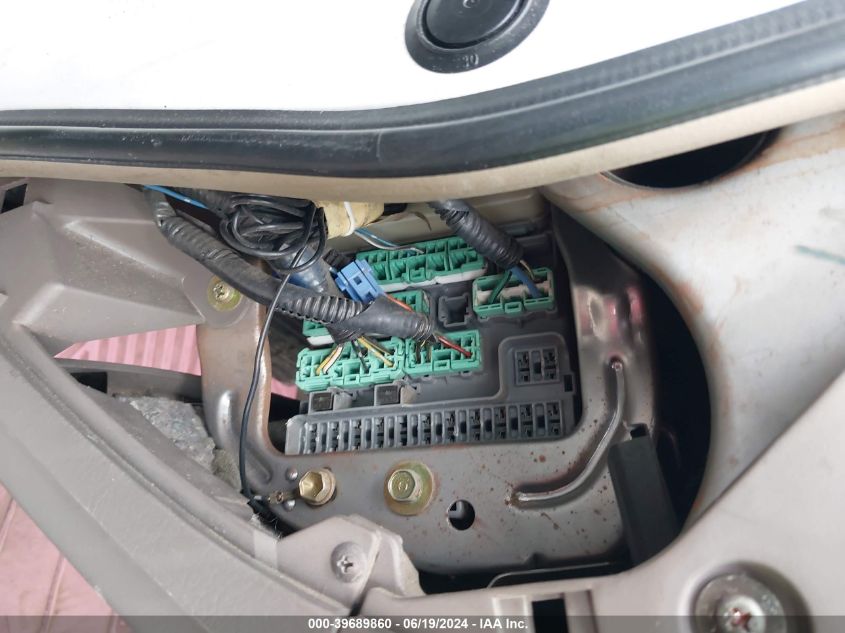 2000 Honda Accord Dx VIN: 1HGCF8649YA037186 Lot: 39689860