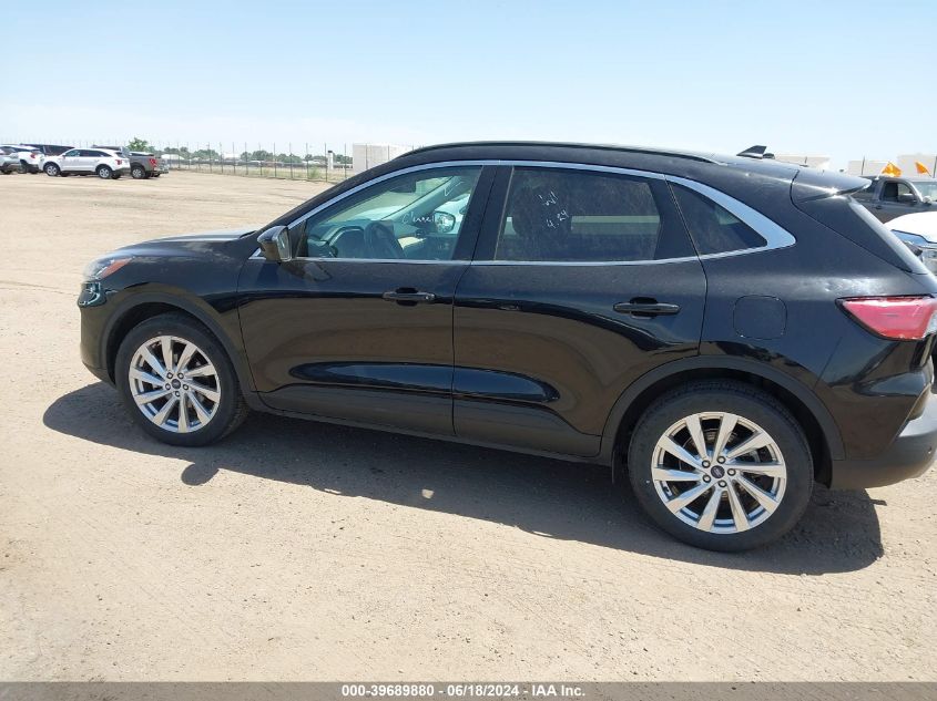 2022 Ford Escape Titanium VIN: 1FMCU9J96NUA07050 Lot: 39689880