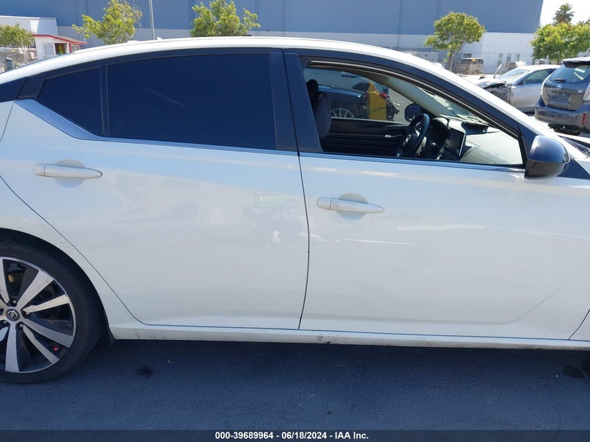 VIN 1N4BL4CVXKC157878 2019 NISSAN ALTIMA 2.5 SR