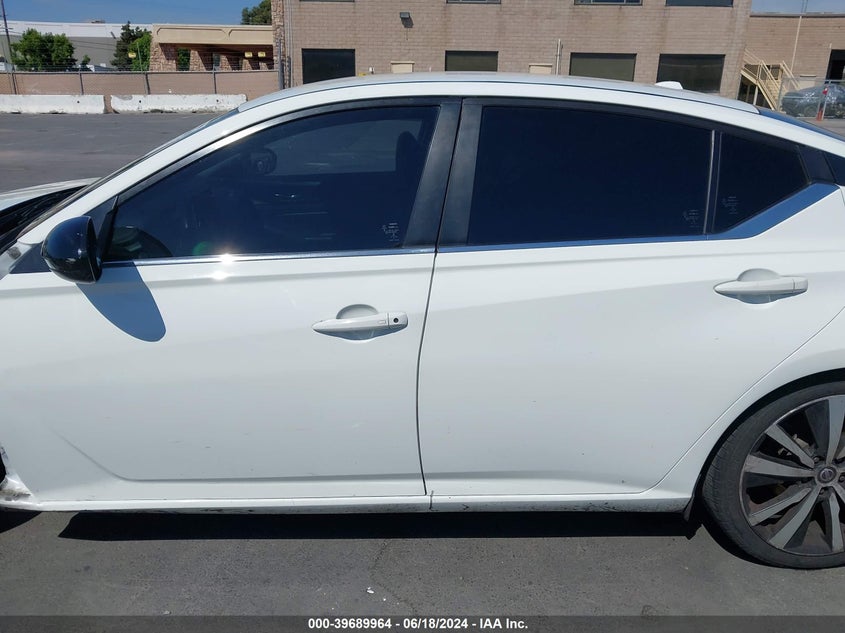 VIN 1N4BL4CVXKC157878 2019 NISSAN ALTIMA 2.5 SR