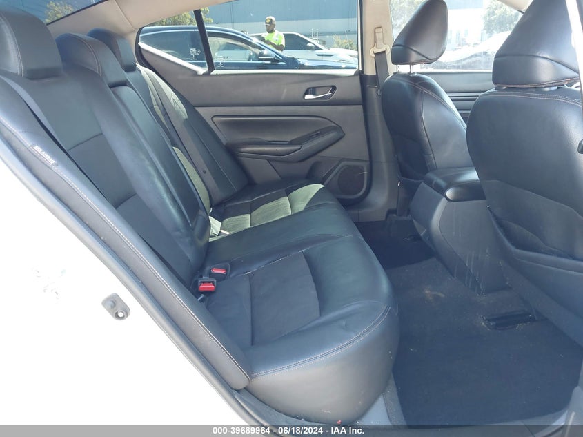 VIN 1N4BL4CVXKC157878 2019 NISSAN ALTIMA 2.5 SR