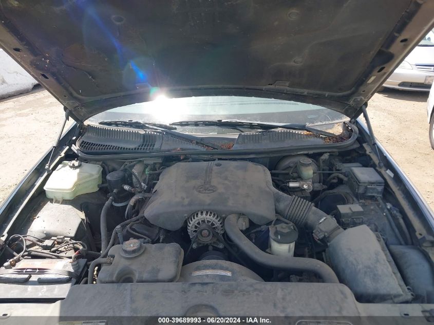 1999 Lincoln Town Car Signature VIN: 1LNHM82W8XY663136 Lot: 39689993