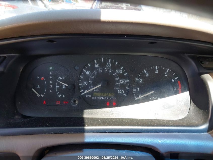 1999 Toyota Camry Le VIN: JT2BG22K0X0268239 Lot: 39690002