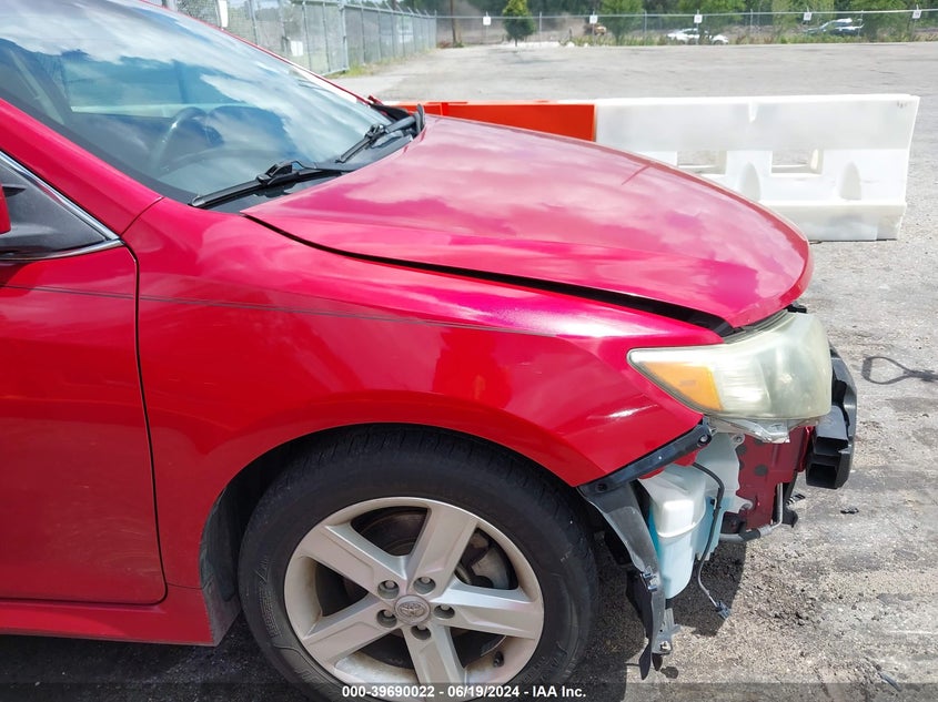 2014 Toyota Camry Se VIN: 4T1BF1FK6EU758751 Lot: 39690022