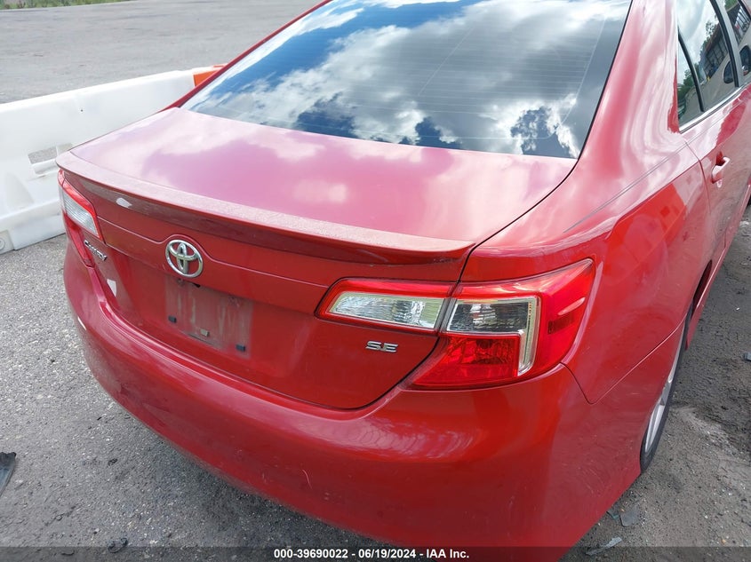 2014 Toyota Camry Se VIN: 4T1BF1FK6EU758751 Lot: 39690022