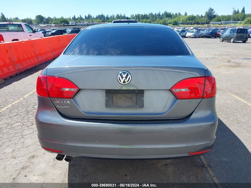 2013 Volkswagen Jetta 2.0L S VIN: 3VW2K7AJ2DM217214 Lot: 39690031