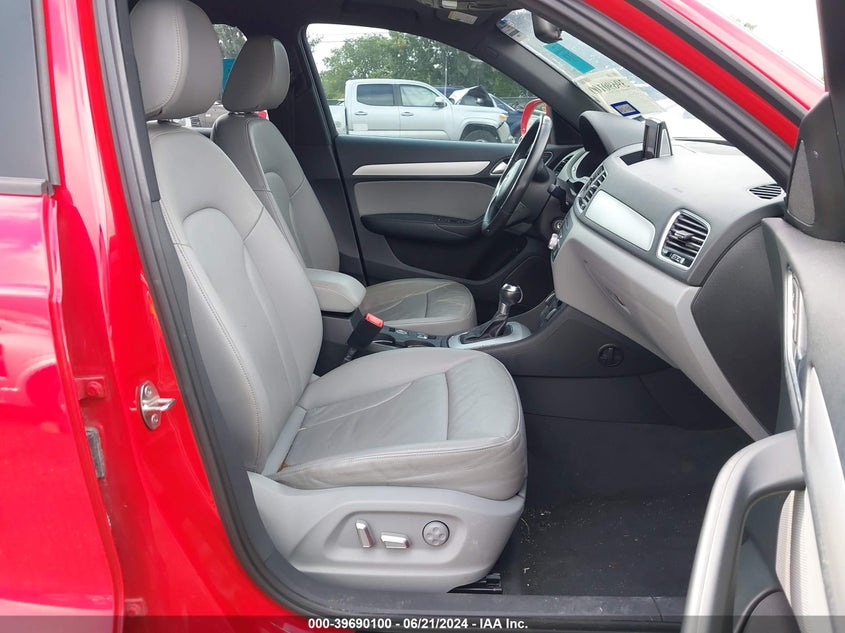 2018 Audi Q3 2.0T Premium/2.0T Sport Premium VIN: WA1BCCFSXJR016238 Lot: 39690100