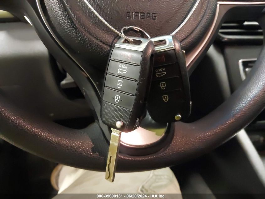 2016 Kia Optima Lx VIN: KNAGT4L38G5110419 Lot: 39690131