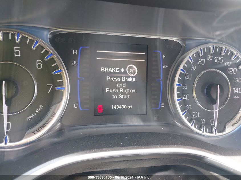 2015 Chrysler 200 Limited VIN: 1C3CCCAB3FN520635 Lot: 39690185