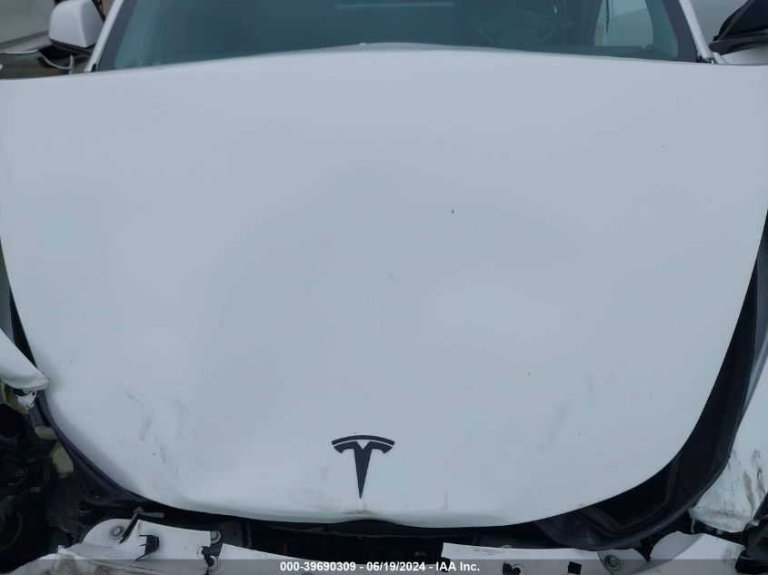 2018 Tesla Model 3 Long Range/Mid Range VIN: 5YJ3E1EA5JF044343 Lot: 39690309