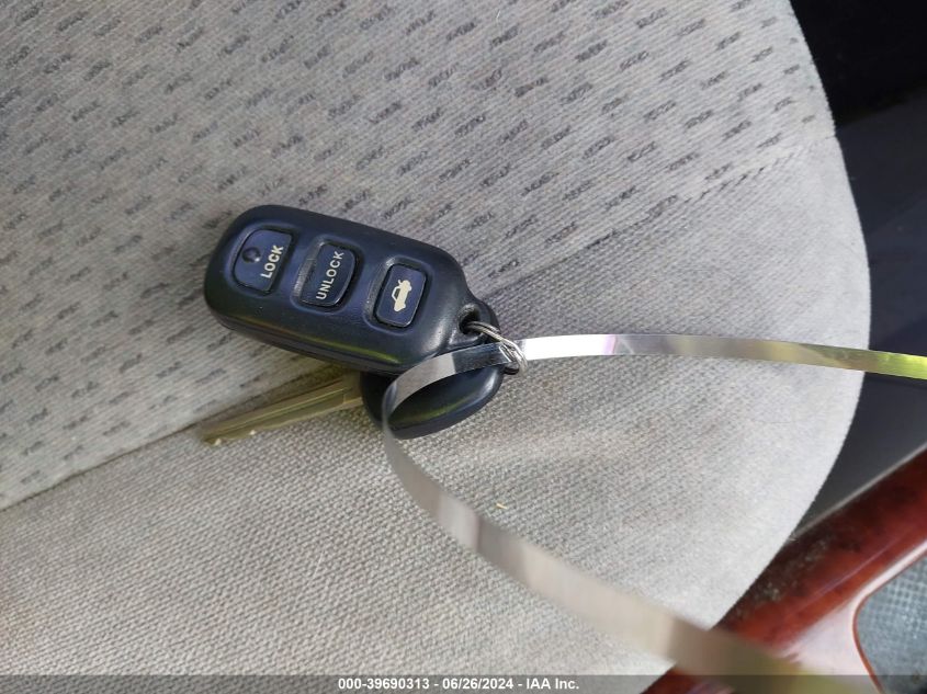 2003 Toyota Camry Le/Xle/Se VIN: 4T1BE30K63U703110 Lot: 39690313