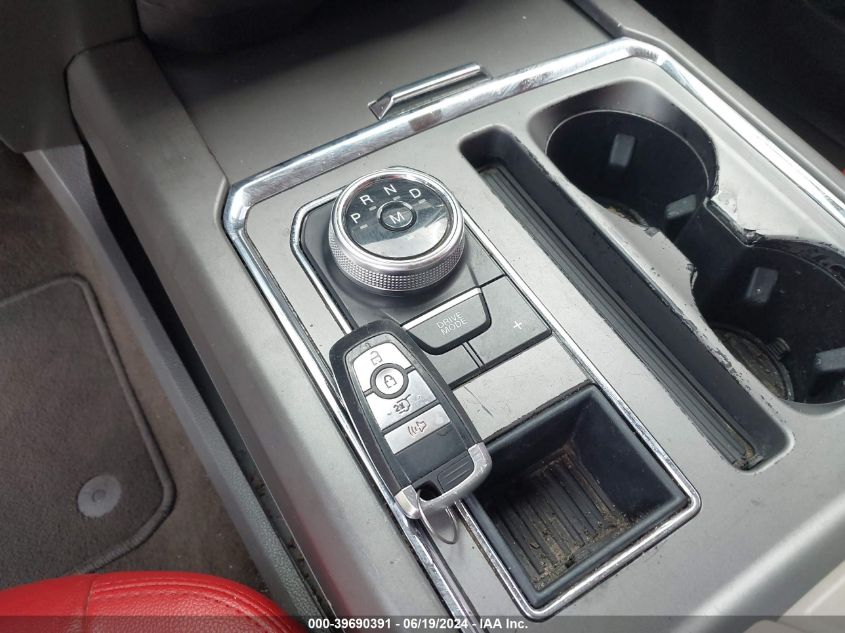 2019 Ford Expedition Max Xlt VIN: 1FMJK1HT9KEA49928 Lot: 39690391