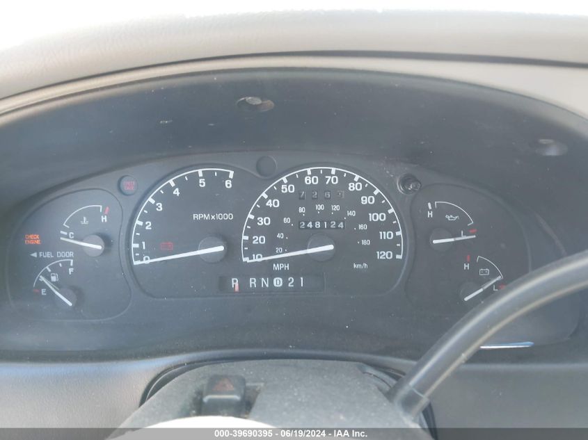 1999 Ford Explorer Eddie Bauer/Limited/Xlt VIN: 1FMZU34E7XZB38431 Lot: 39690395