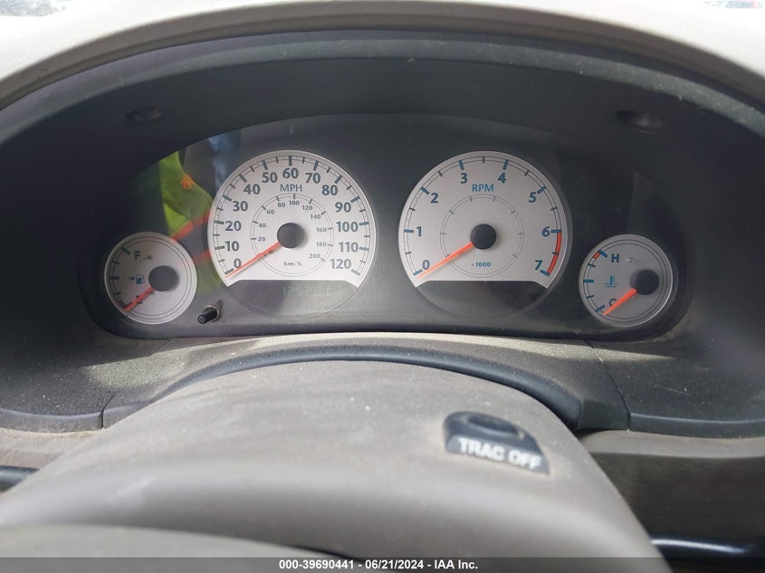 2007 Chrysler Town & Country Touring VIN: 2A4GP54L77R135238 Lot: 39690441