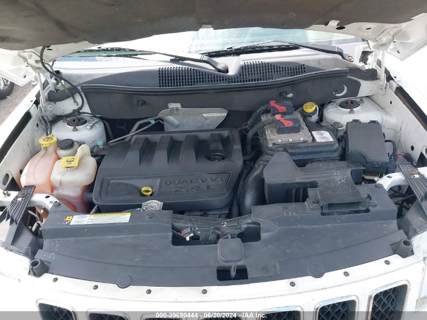 2011 Jeep Compass Sport VIN: 1J4NT1FB2BD260773 Lot: 39690444