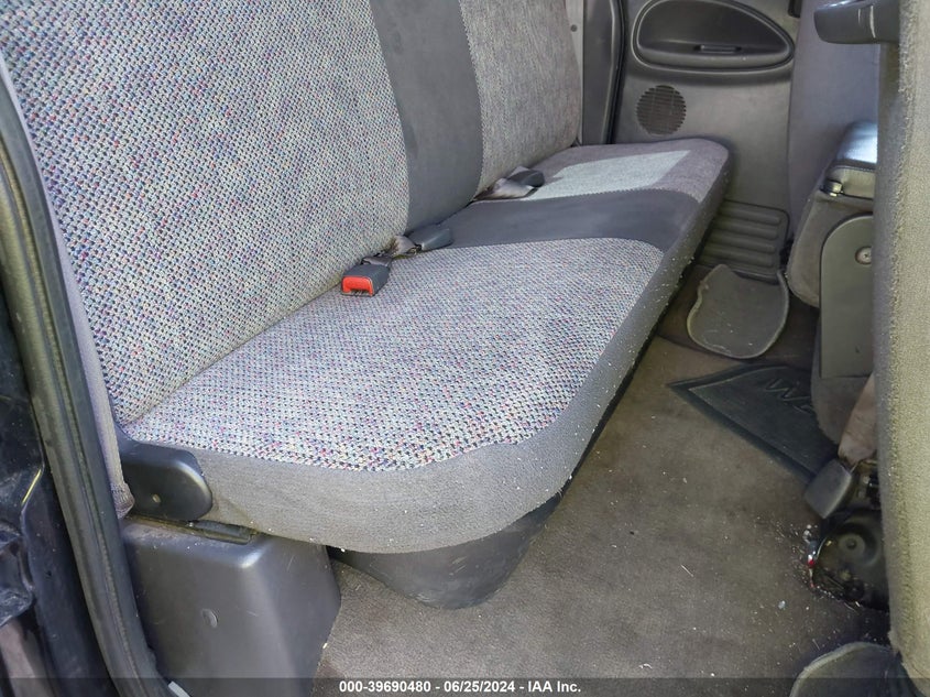 2001 Dodge Ram 1500 St VIN: 3B7HC13Z21G795527 Lot: 39690480