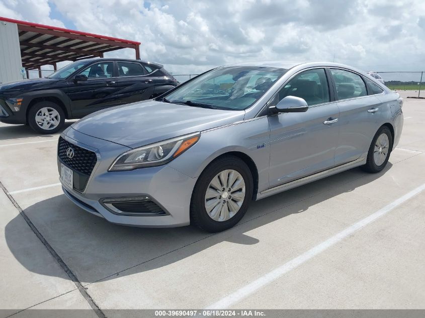2016 HYUNDAI SONATA HYBRID SE - KMHE24L17GA039485