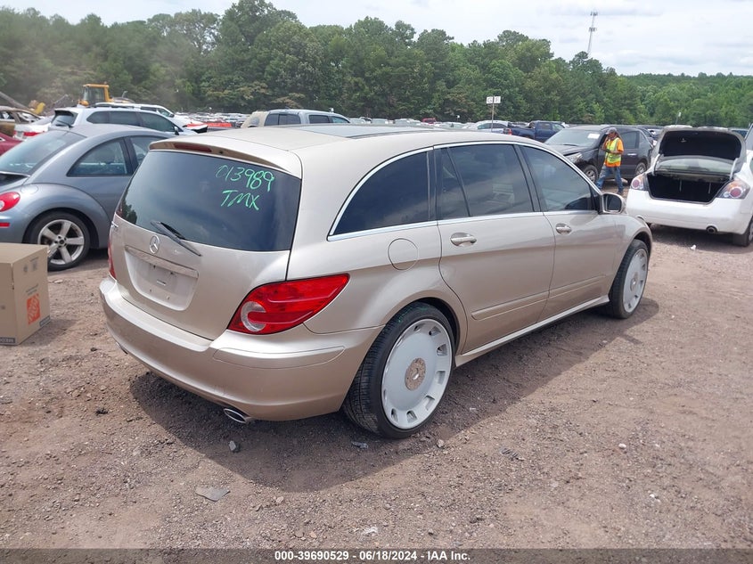 2006 Mercedes-Benz R 500 4Matic VIN: 4JGCB75E56A013989 Lot: 39690529