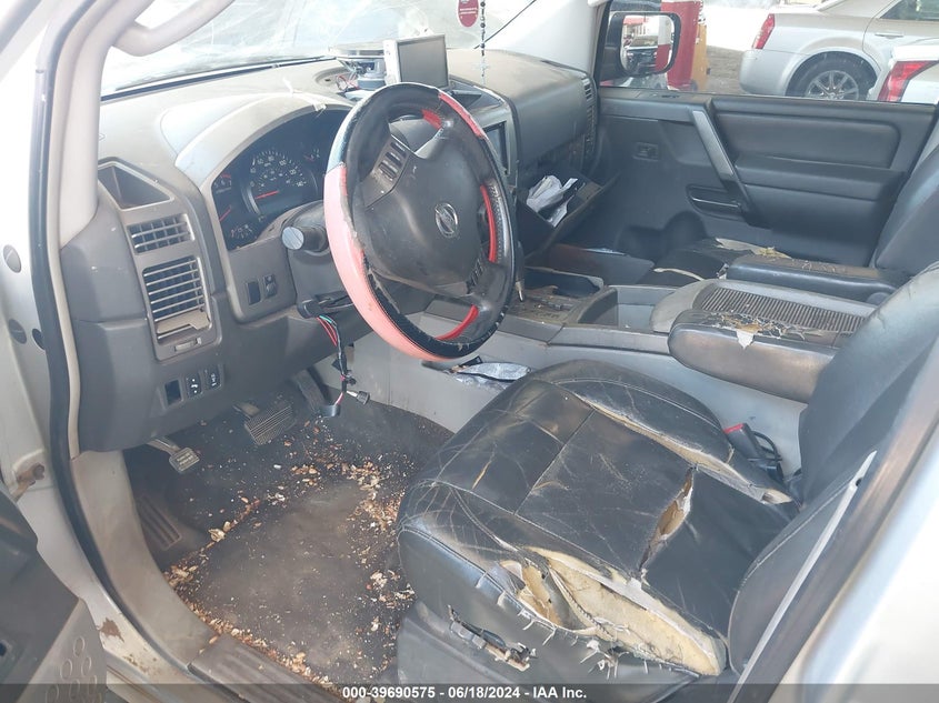 2004 Nissan Pathfinder Armada Le VIN: 5N1AA08A04N738934 Lot: 39690575