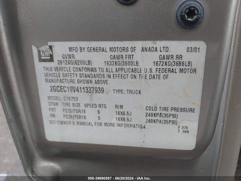 2001 Chevrolet Silverado 1500 Ls VIN: 2GCEC19V411337939 Lot: 39690587