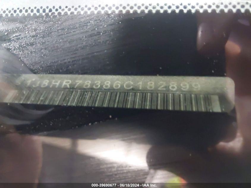 2006 Jeep Grand Cherokee Srt8 VIN: 1J8HR78386C182899 Lot: 39690677