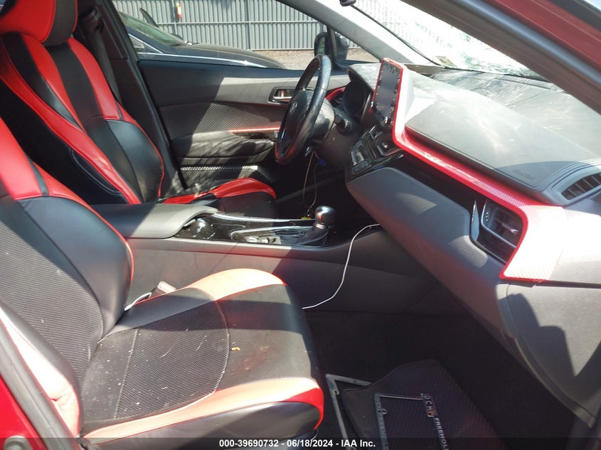 2019 Toyota C-Hr Xle VIN: NMTKHMBX7KR080740 Lot: 39690732