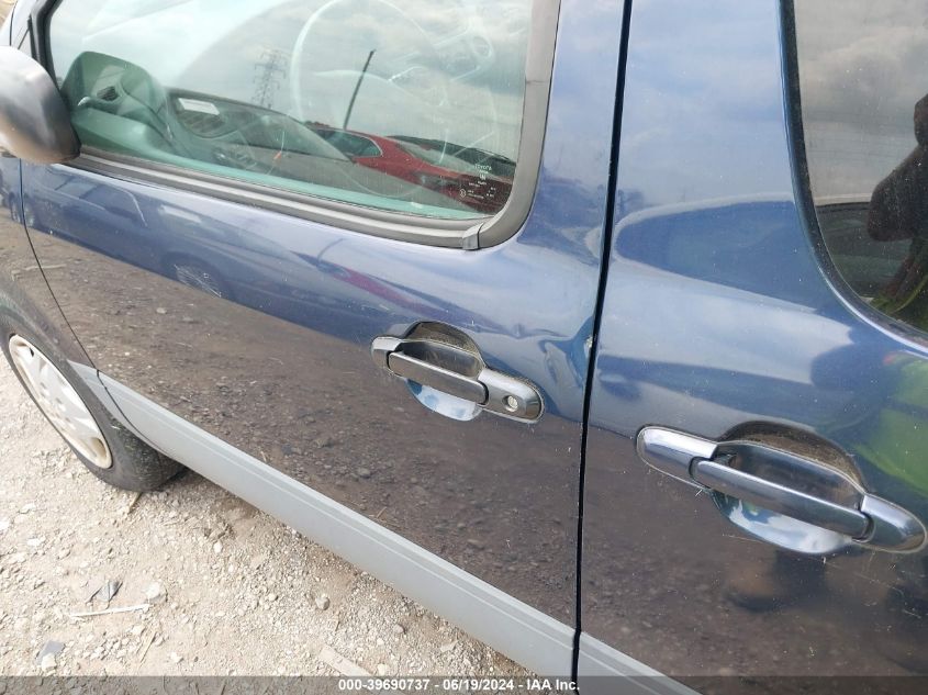 2002 Toyota Sienna Ce VIN: 4T3ZF19C72U464359 Lot: 39690737